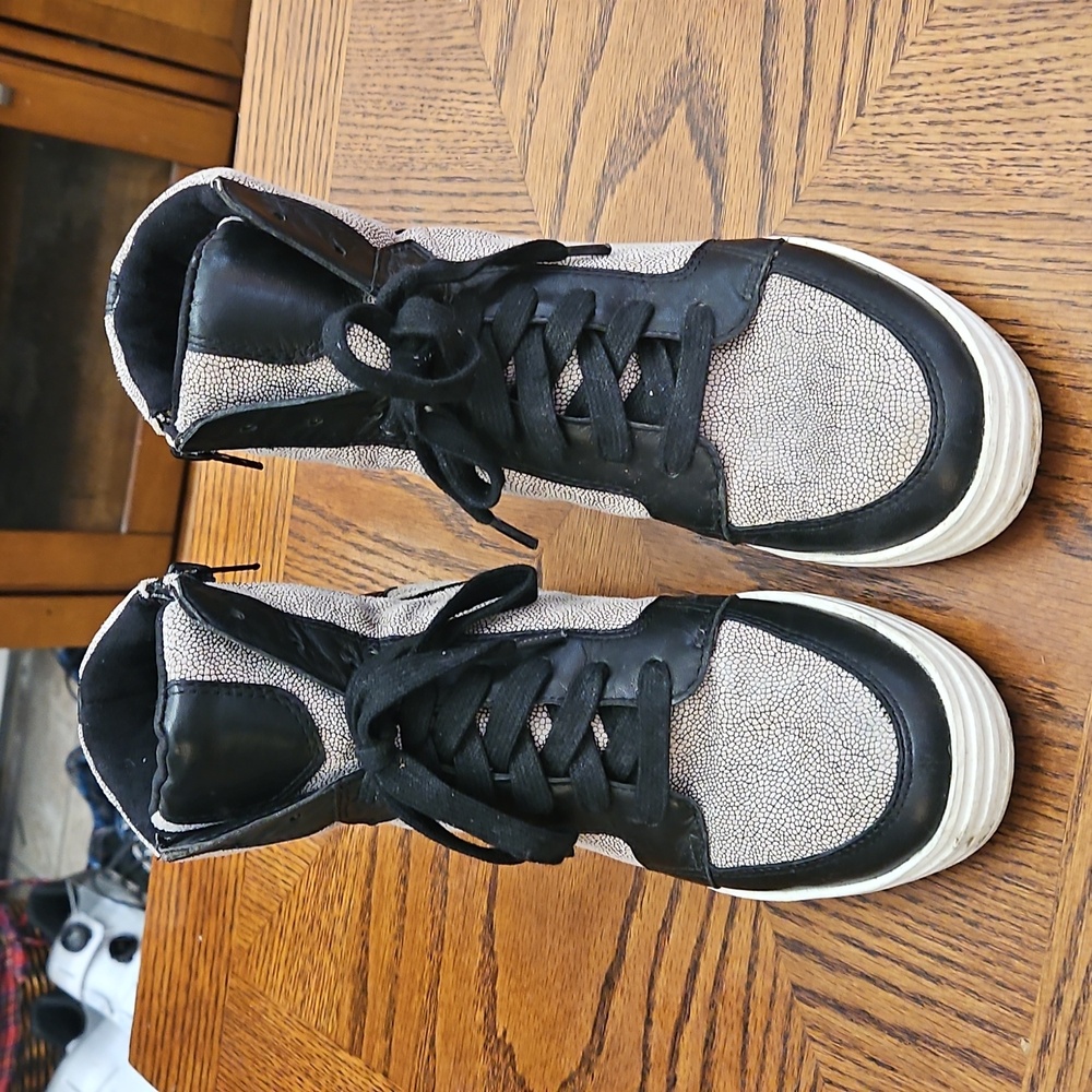 Aerosoles high top sneakers